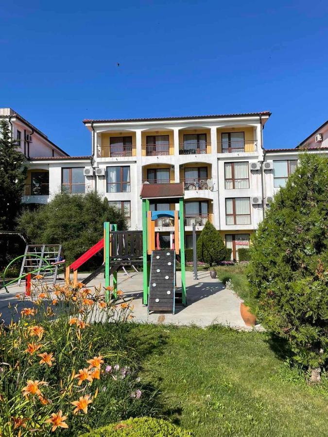 Rutland Sp Apartments Ravda Dış mekan fotoğraf