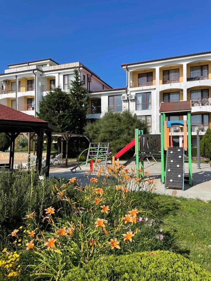 Rutland Sp Apartments Ravda Dış mekan fotoğraf